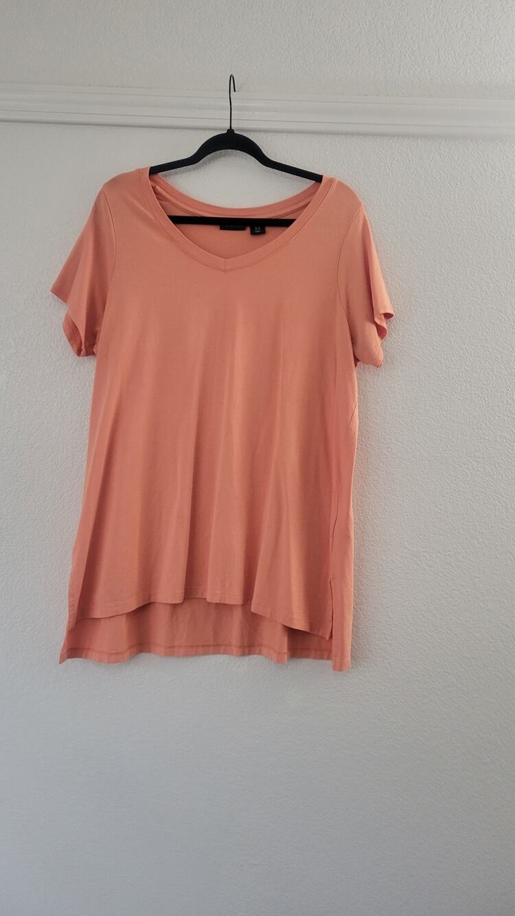 Tahari Women’s 1X Peach V Neck Top Pima Cotton Modal High Low Hem Plus Size